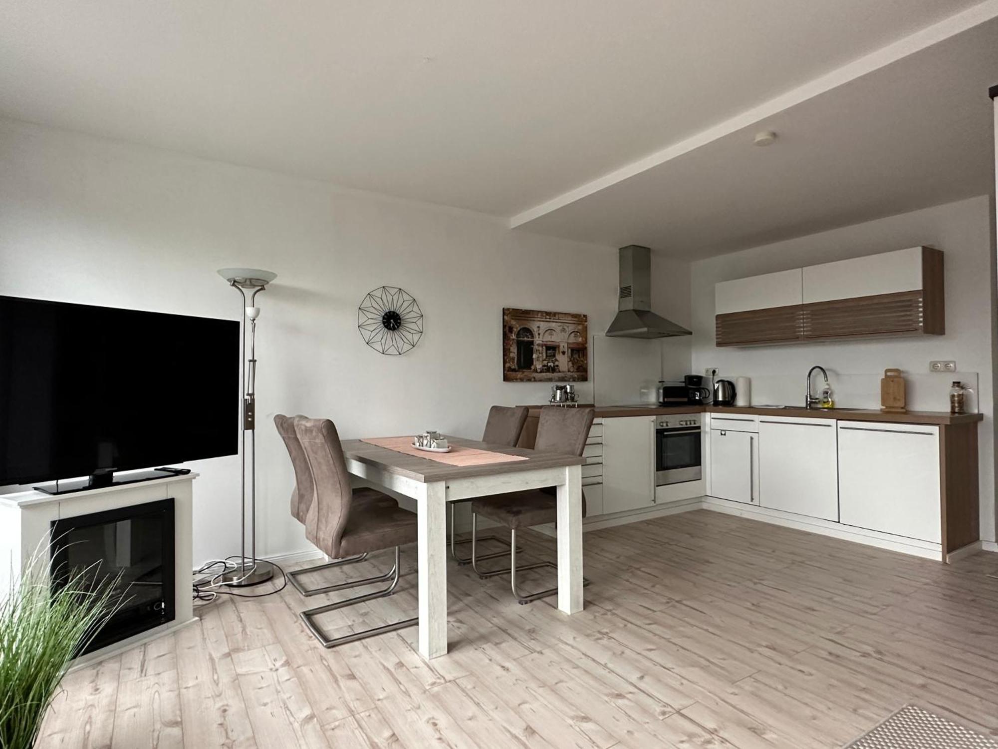 Ferienwohnung Harz #4, Pool, Sauna, Wlan Браунлаге Экстерьер фото
